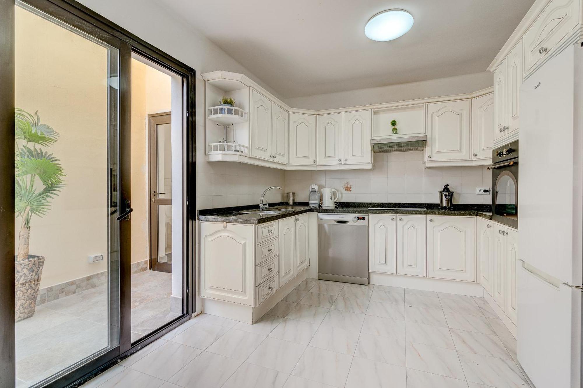Villa Natali ,Luxury 3-Levels Large Villa On Tenerife, Ocean View, Private Poo L& Barbecue Area 阿德耶 外观 照片